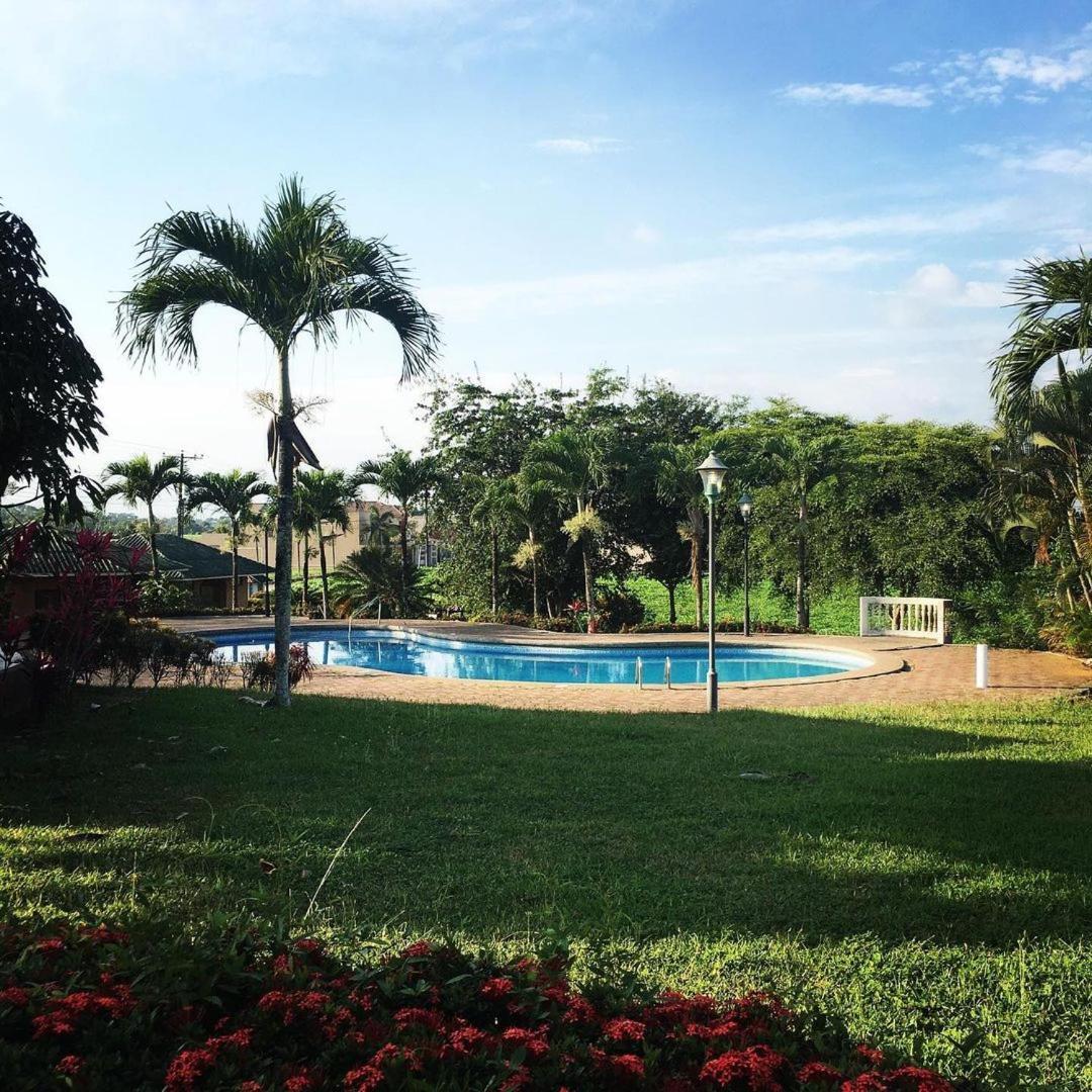 Palmar Del Sol Hotel Quevedo Exterior photo